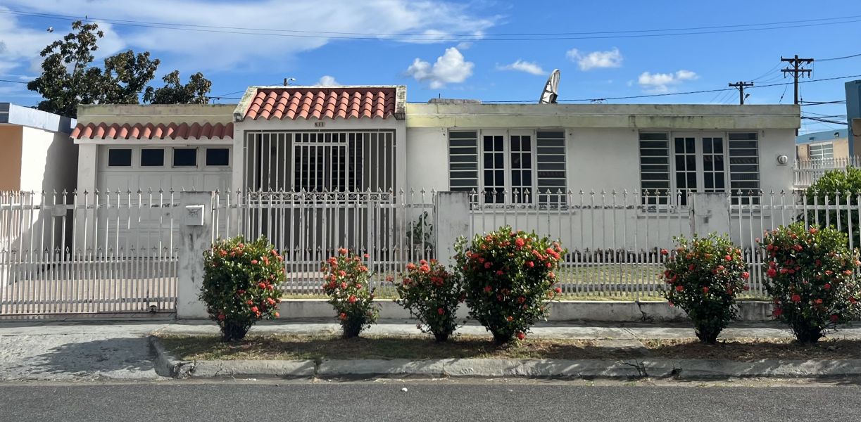 Urb Condado Moderno Casa En Caguas Caguas 00725