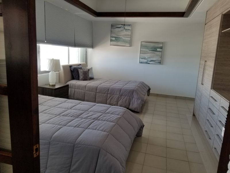 Coral Beach, Apartamento en Carolina Isla Verde, P.R.