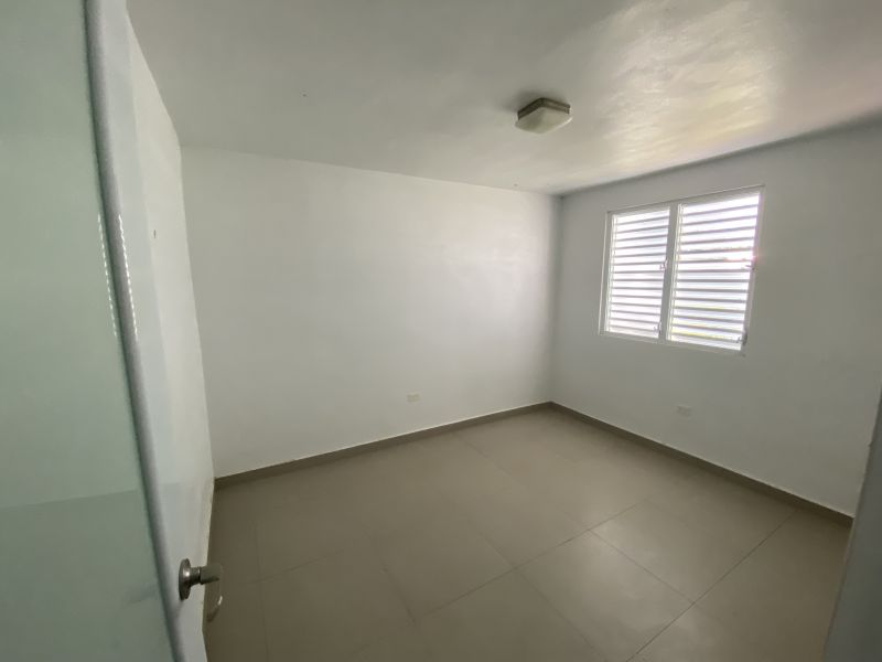 Urb. Boneville, Apartamento en Caguas