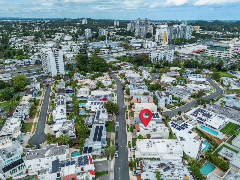 Urb. Alturas De San Patricio, Casa en Guaynabo